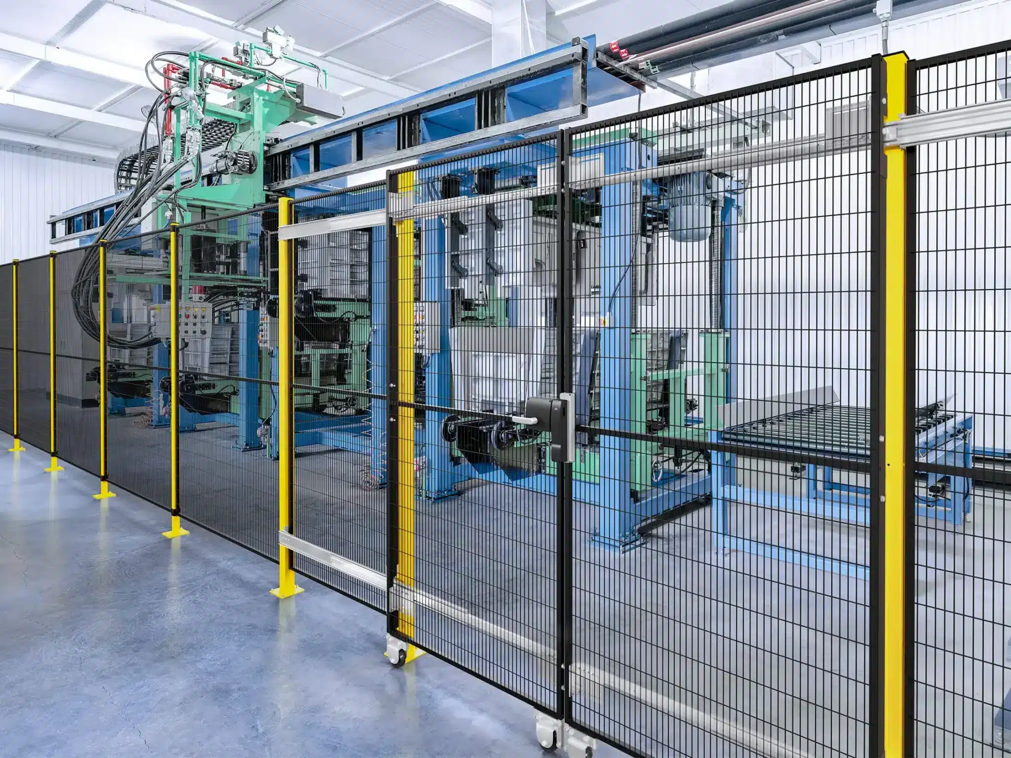 Cloisons grillagées industrielles